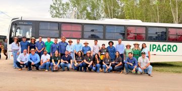 Deputada Sílvia Cristina entrega ônibus para a Faperon/Senar, na Rondônia Rural Show