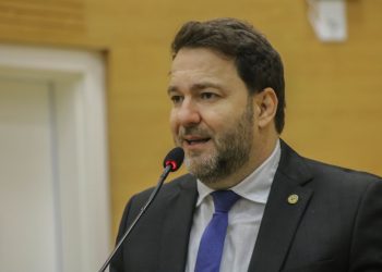 Deputado Alex Redano solicita reforma da recepção do Hospital Municipal de Alvorada d’Oeste