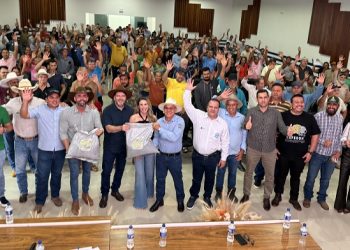 Deputado Alex Redano acompanha entrega de 11 toneladas de condicionadores de solo para produtores rurais de Ariquemes