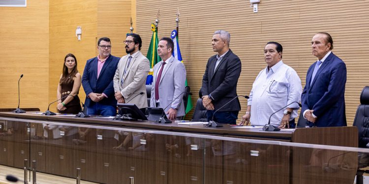 Alero celebra os 20 anos da primeira turma de Jornalismo formada em Rondônia em sessão solene