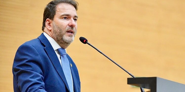 Deputado Alex Redano agradece votos recebidos e destaca parcerias durante a campanha